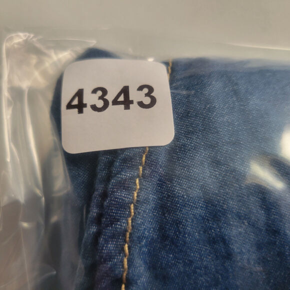 Cotton Express Shirt Womens Large Petite Blue Top Chambray Roll Tab‎ Button Up - Picture 15 of 15